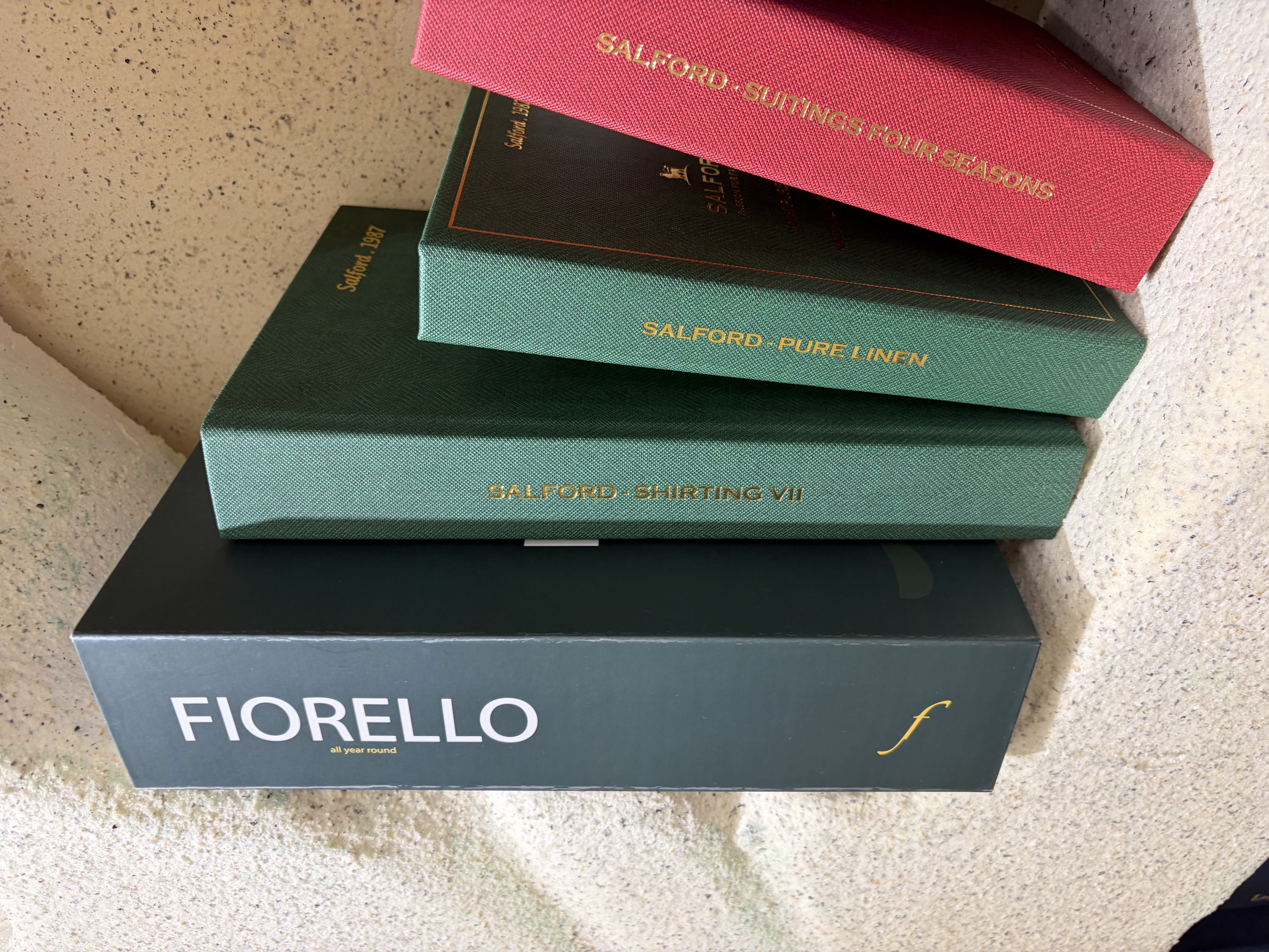 Suiting fabric books | Sổ vải suit